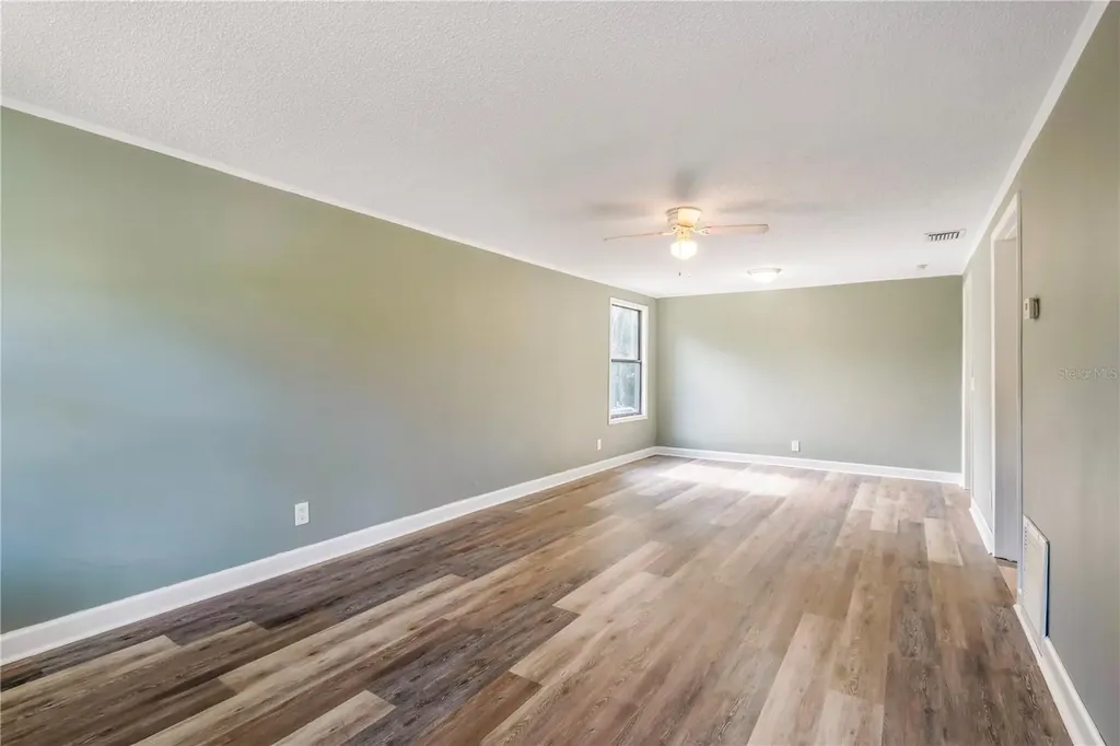 133 Colomba Road Debary FL 32713