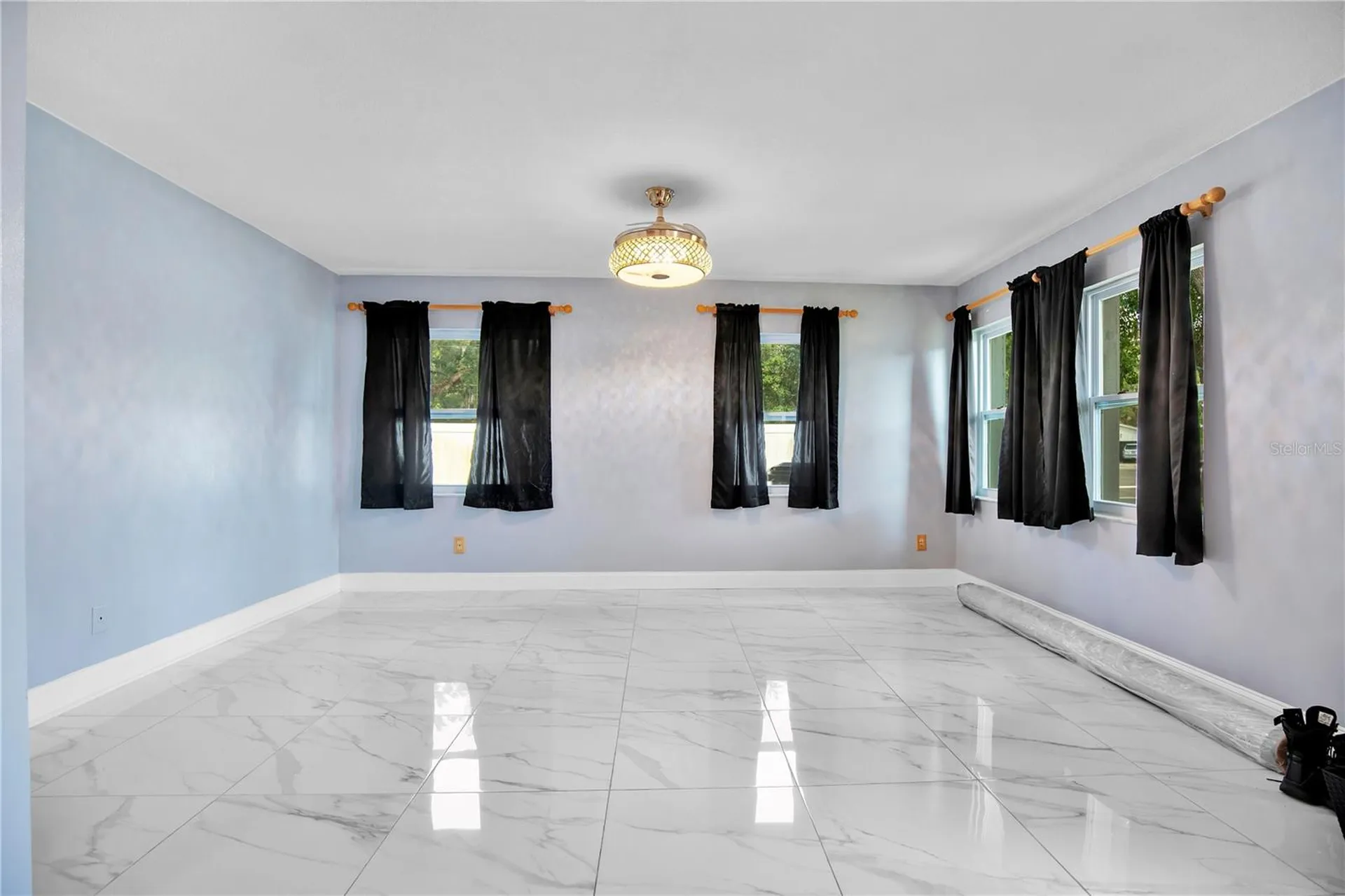 2422 Sweetbriar Court Kissimmee FL 34744
