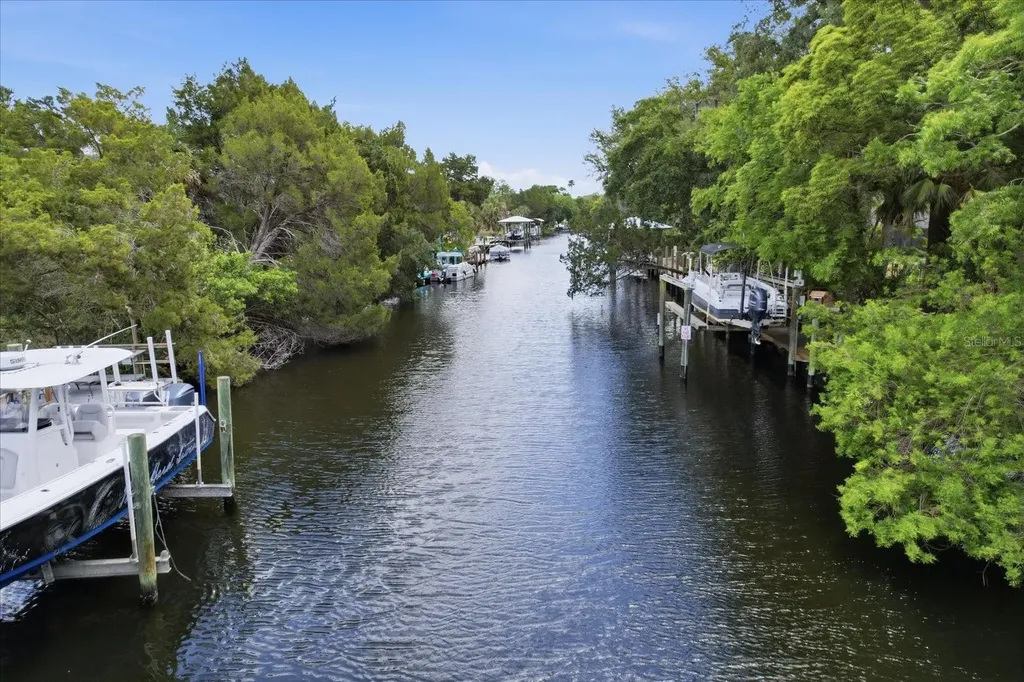 11870 W Waterway Drive Homosassa FL 34448