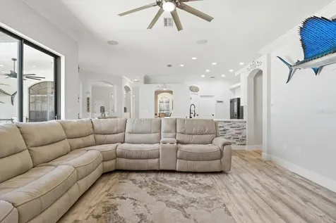 11870 W Waterway Drive Homosassa FL 34448