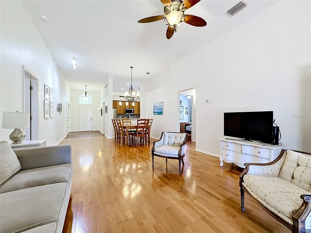 6711 Somerset Garden Way Apollo Beach FL 33572