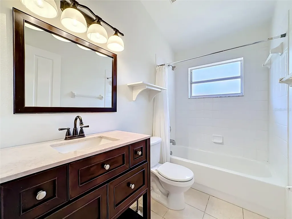 6711 Somerset Garden Way Apollo Beach FL 33572