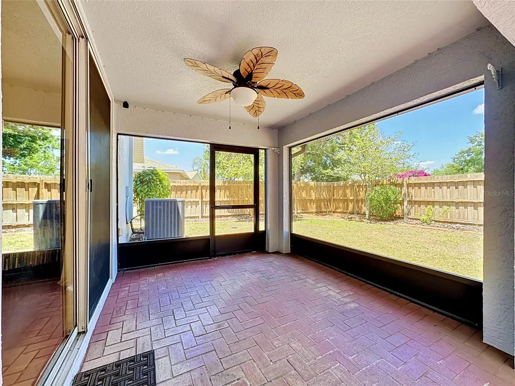 6711 Somerset Garden Way Apollo Beach FL 33572