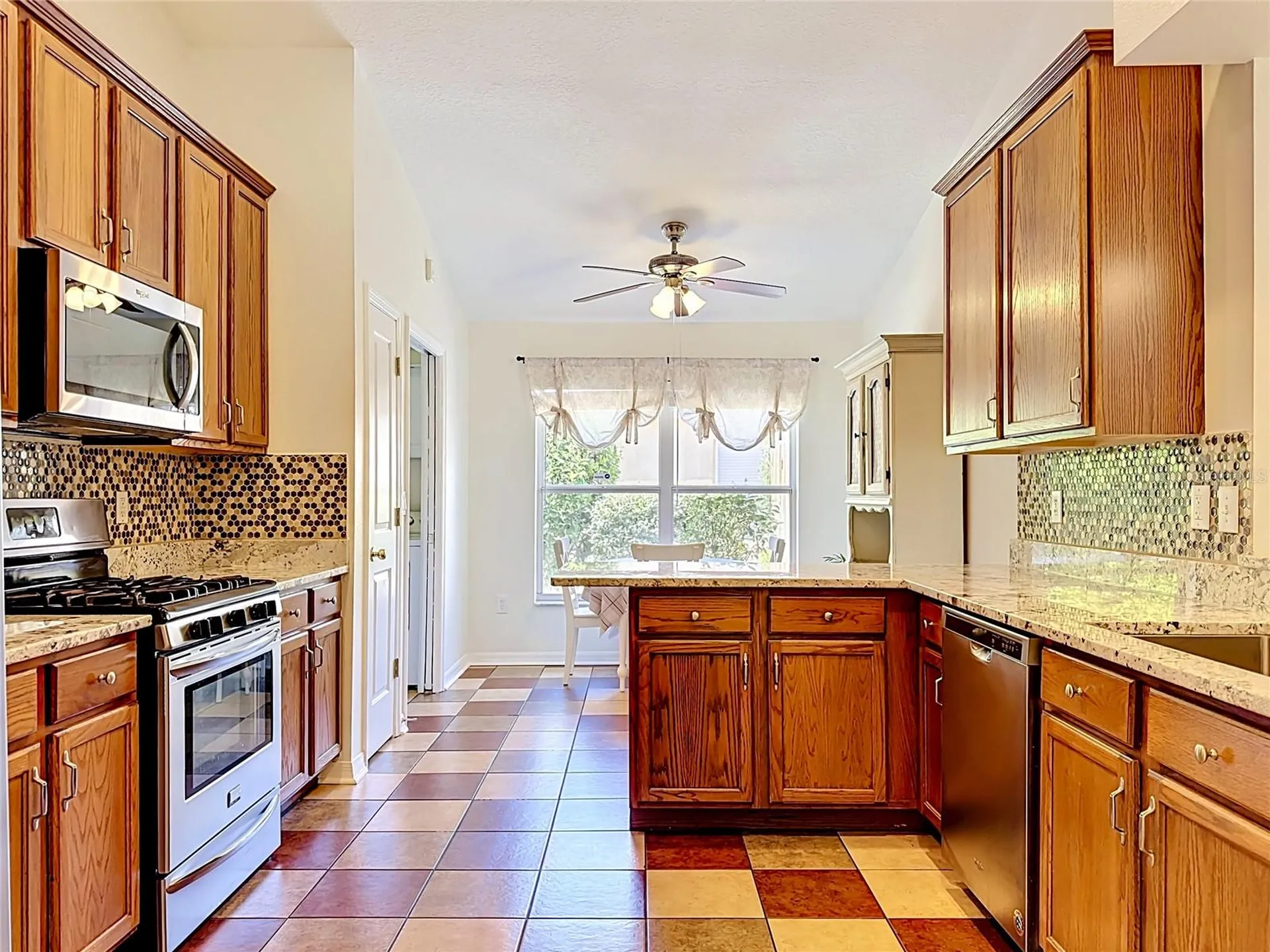 6711 Somerset Garden Way Apollo Beach FL 33572