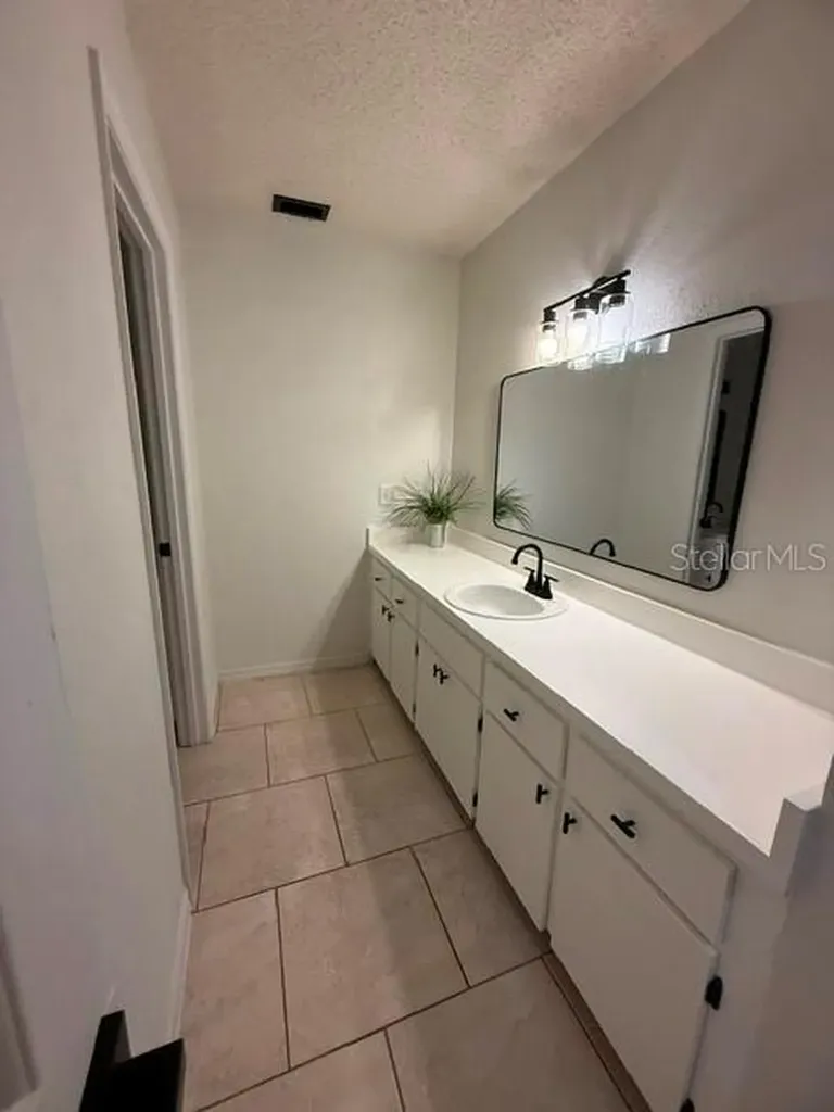 40145 W 7th Avenue Umatilla FL 32784