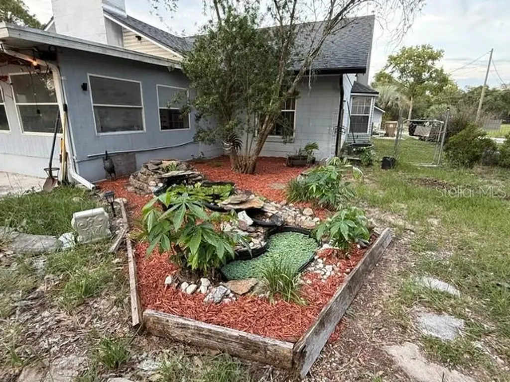 40145 W 7th Avenue Umatilla FL 32784