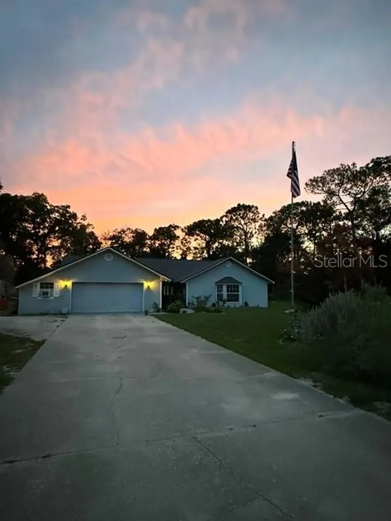 40145 W 7th Avenue Umatilla FL 32784