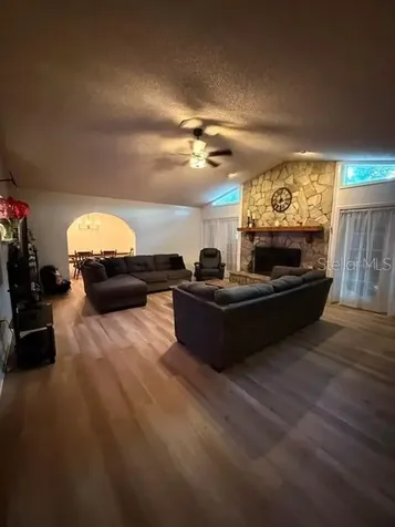 40145 W 7th Avenue Umatilla FL 32784
