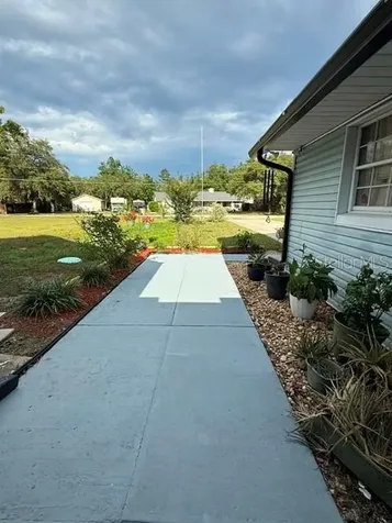 40145 W 7th Avenue Umatilla FL 32784