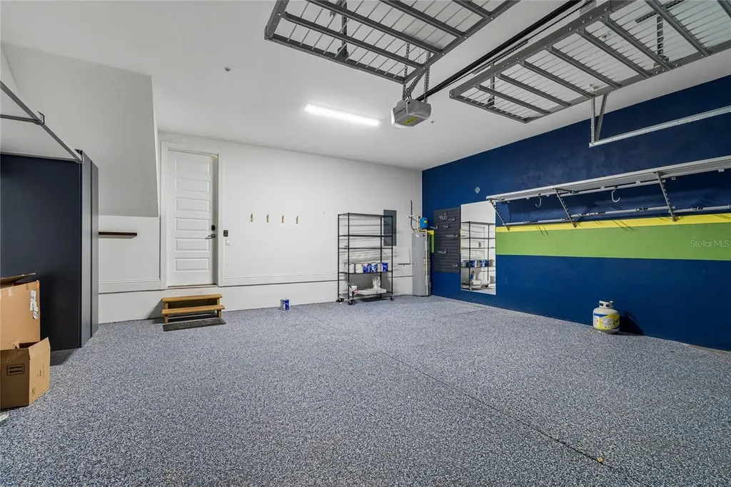 2442 W Mississippi Avenue Tampa FL 33629