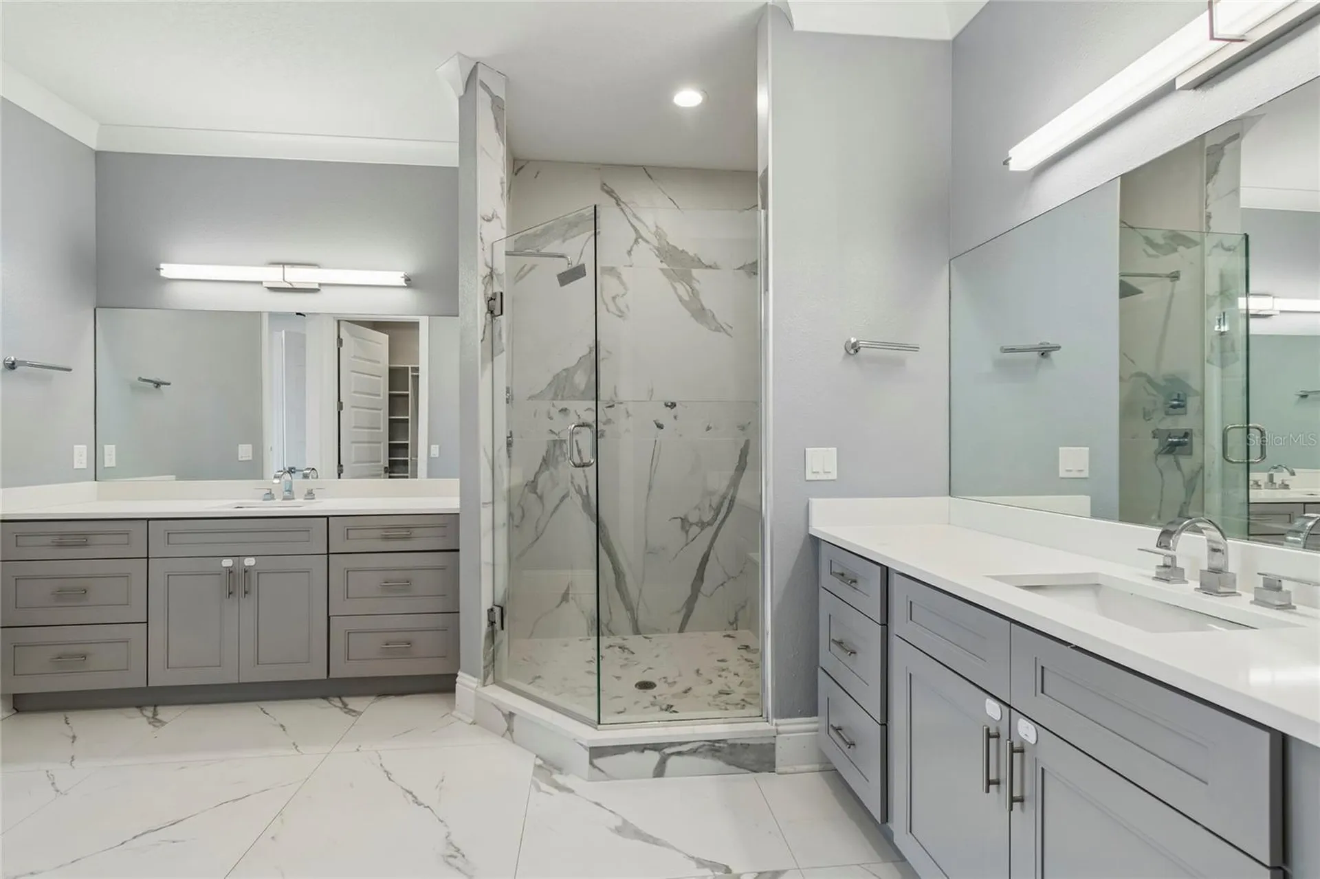 2442 W Mississippi Avenue Tampa FL 33629