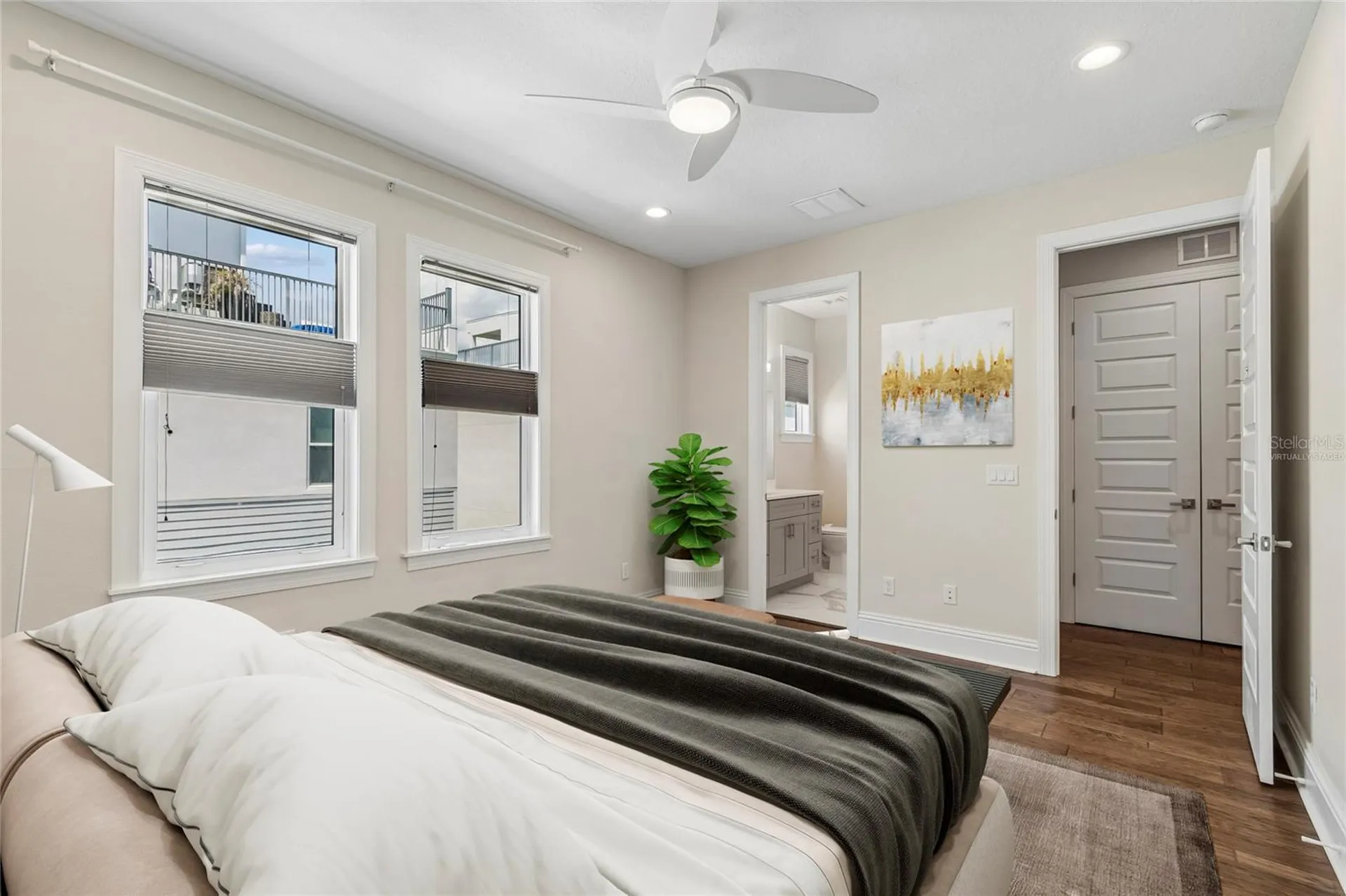 2442 W Mississippi Avenue Tampa FL 33629