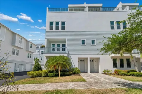 2442 W Mississippi Avenue Tampa FL 33629
