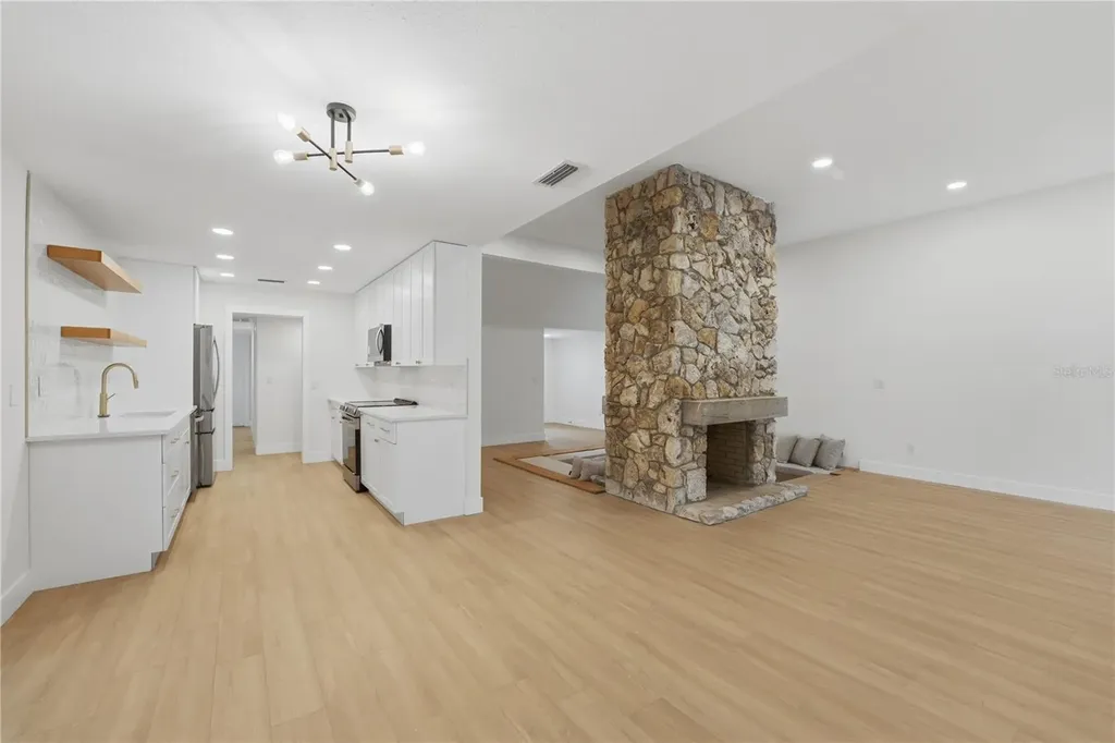129 Hidden Oak Drive Longwood FL 32779