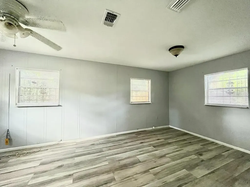 1003 E 22nd Avenue Tampa FL 33605
