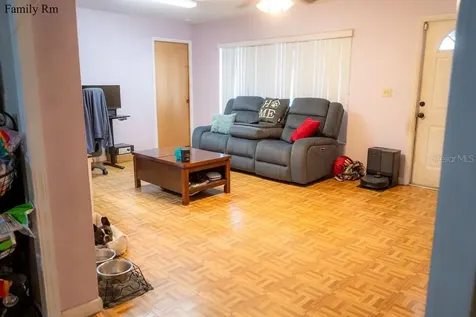 8204 Trammell Trail Tampa FL 33619