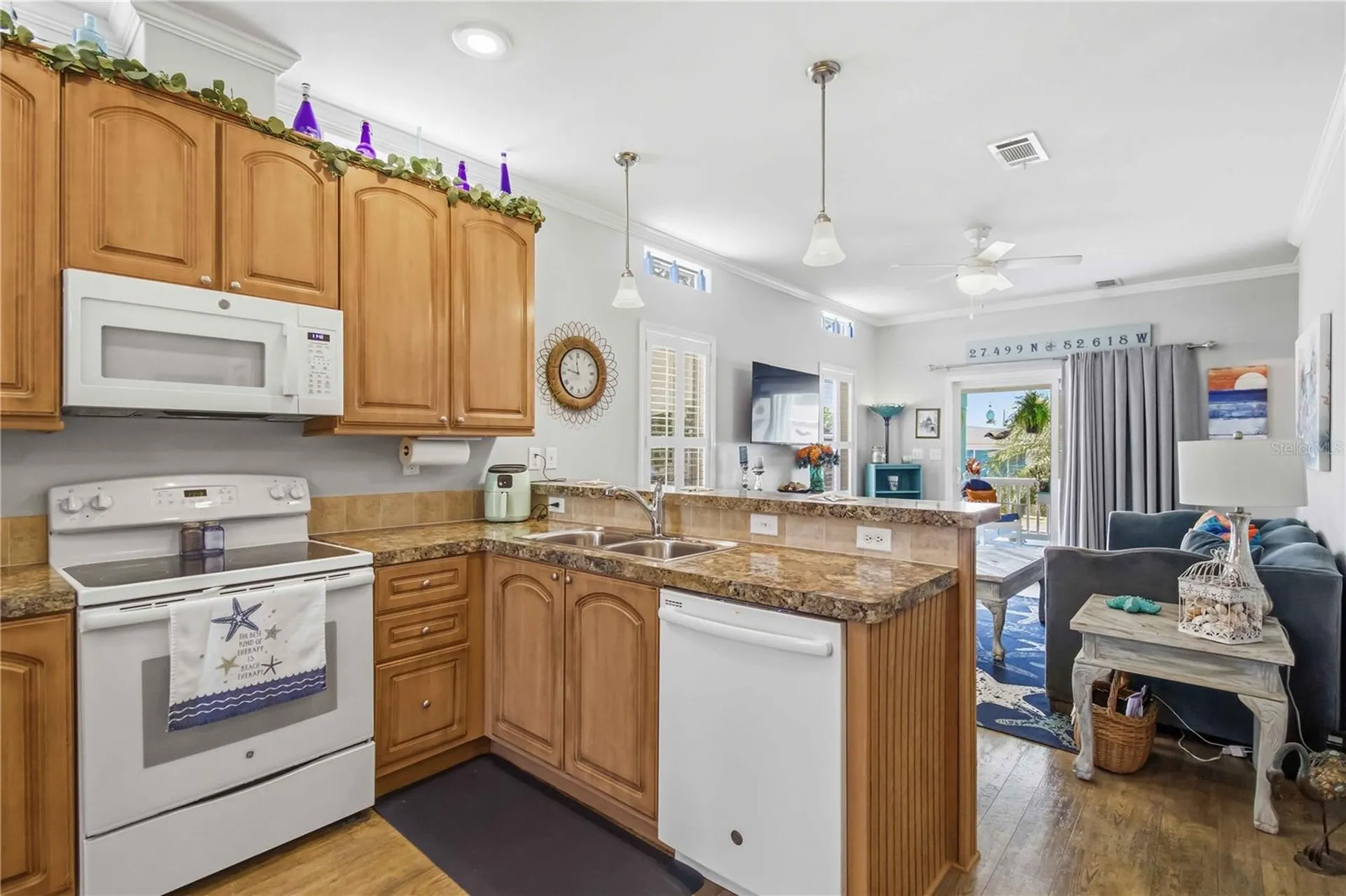 915 50th Avenue W Bradenton FL 34207
