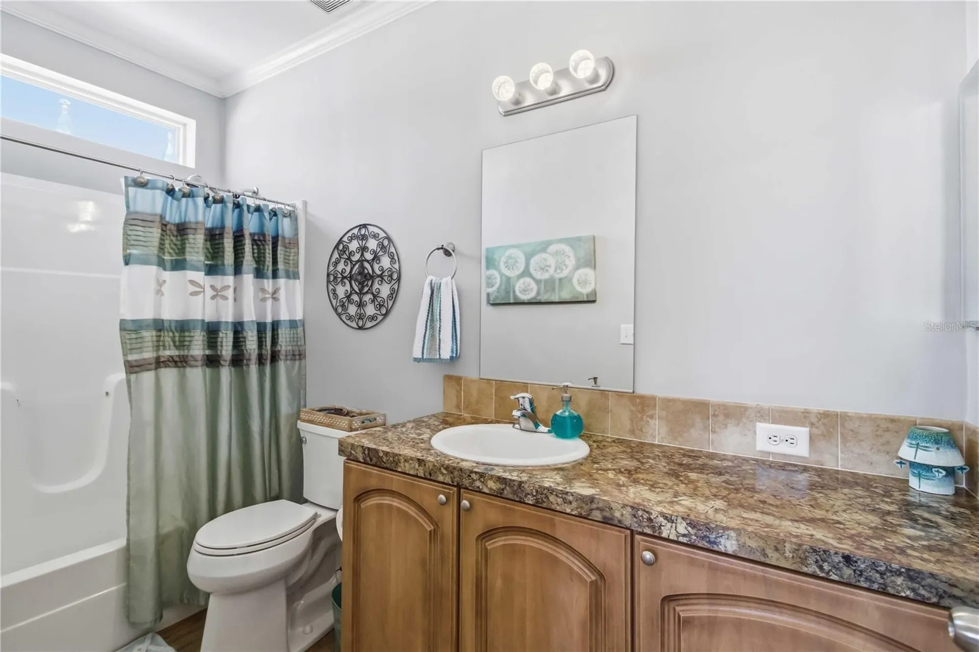 915 50th Avenue W Bradenton FL 34207