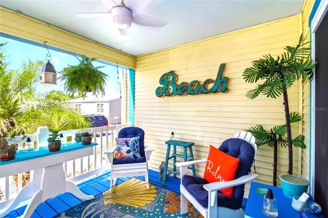 915 50th Avenue W Bradenton FL 34207