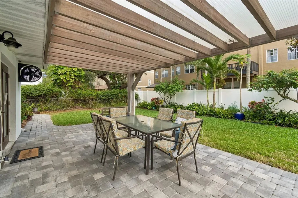 2920 W Ellis Drive Tampa FL 33611