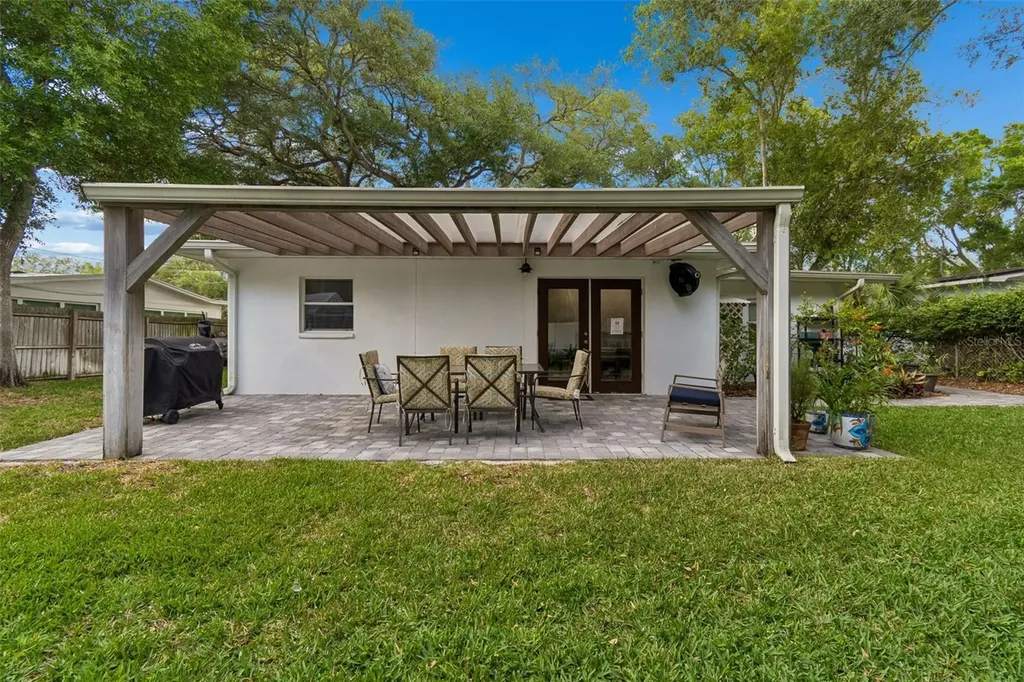 2920 W Ellis Drive Tampa FL 33611