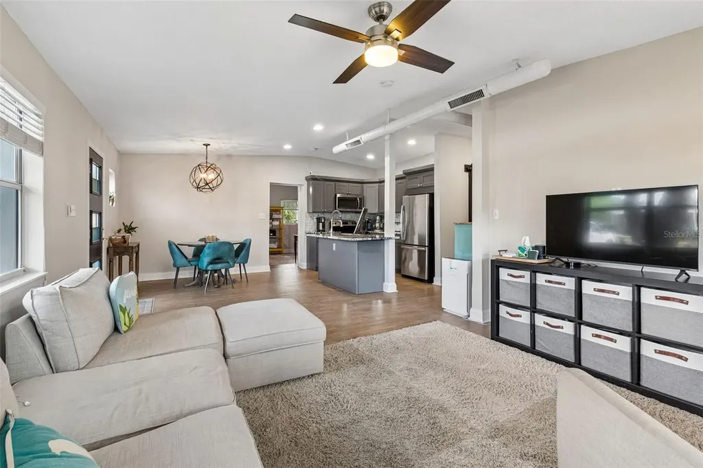 2920 W Ellis Drive Tampa FL 33611