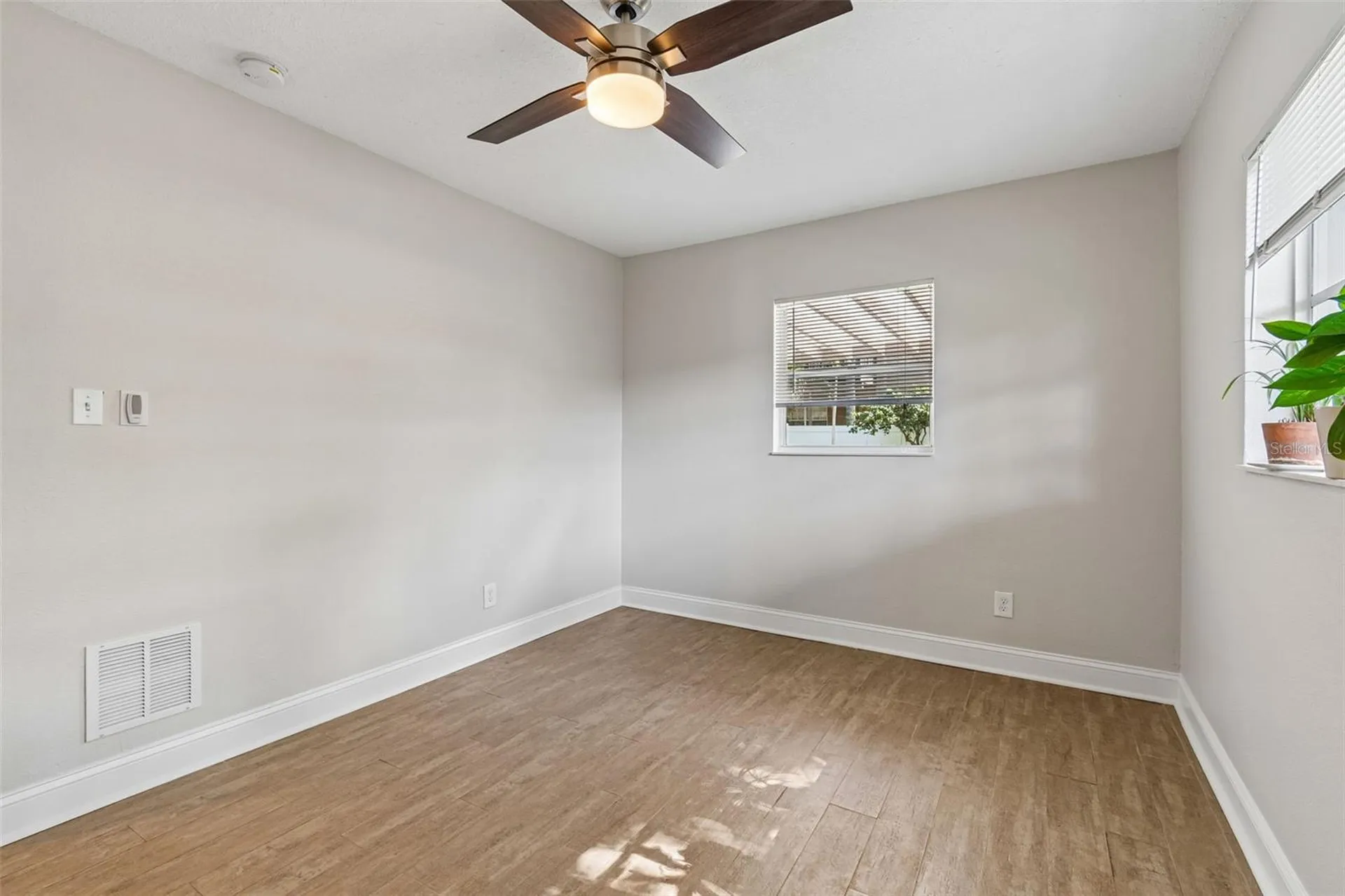 2920 W Ellis Drive Tampa FL 33611
