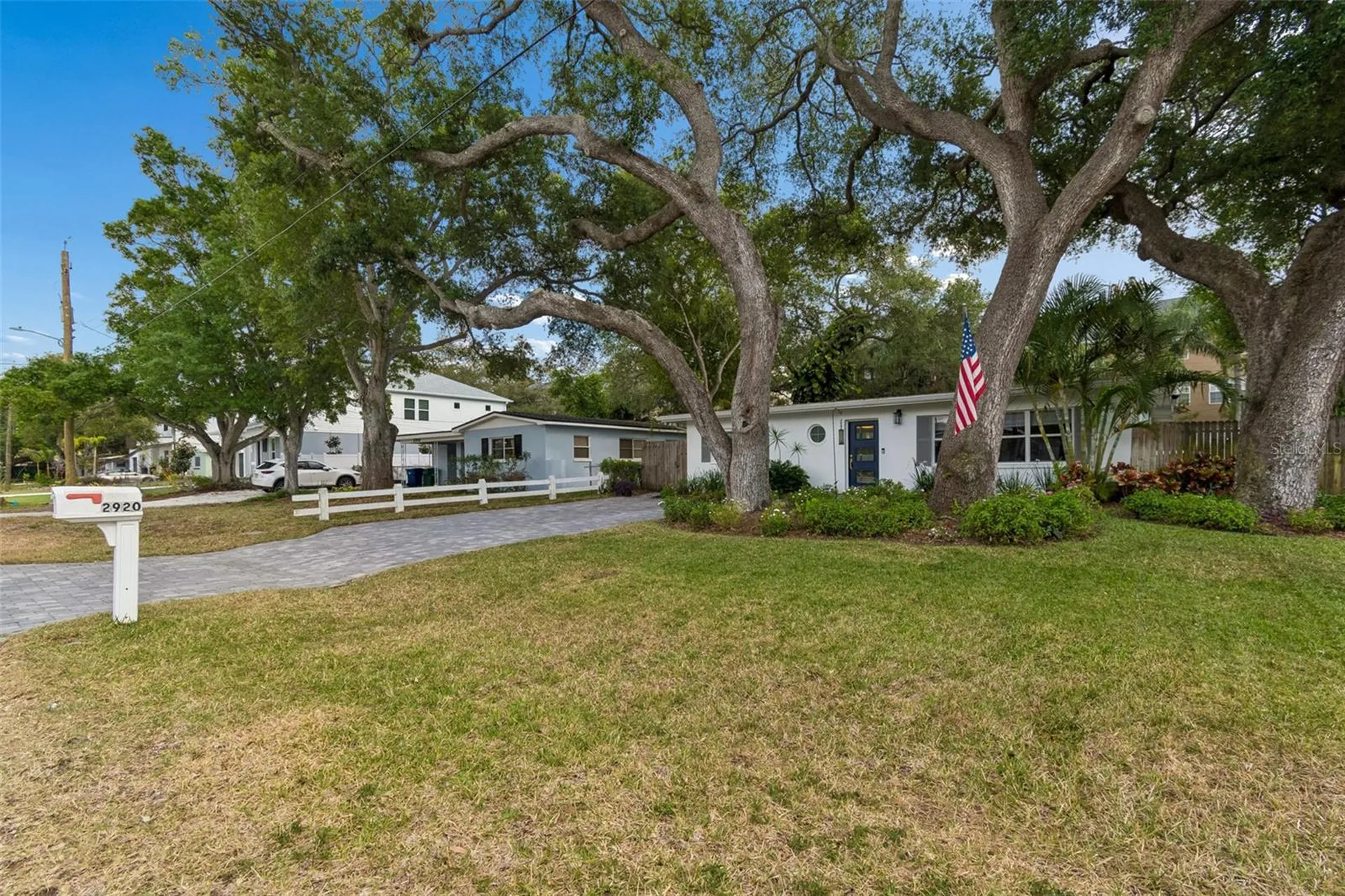 2920 W Ellis Drive Tampa FL 33611