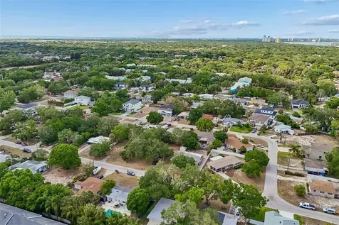 2920 W Ellis Drive Tampa FL 33611