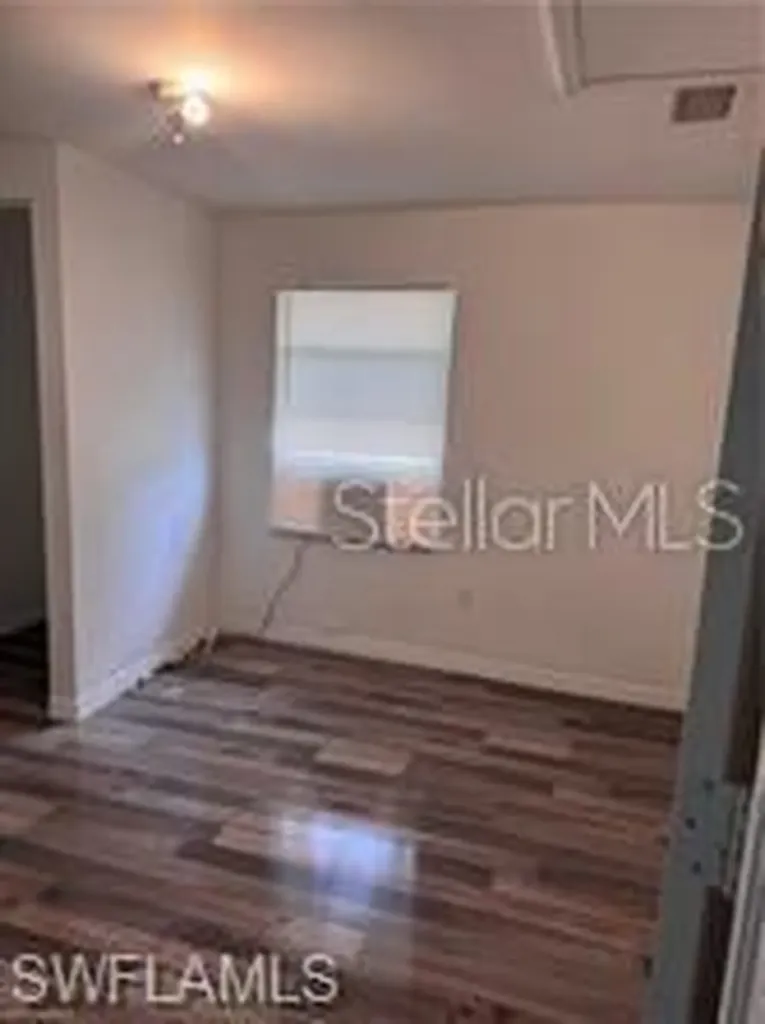 1847 Henderson Avenue Fort Myers FL 33916
