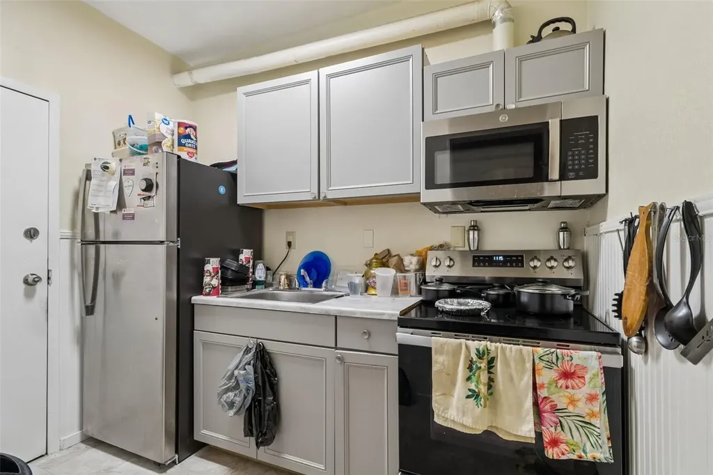 1033 19th Avenue S St Petersburg FL 33705