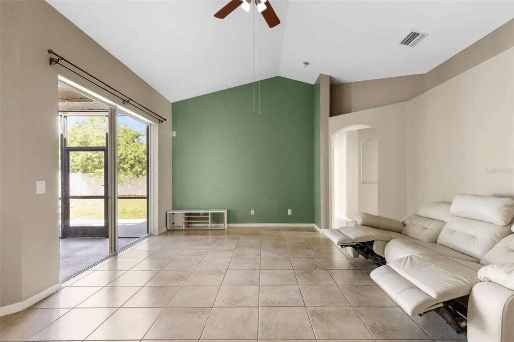 13655 Artesa Bell Drive Riverview FL 33579