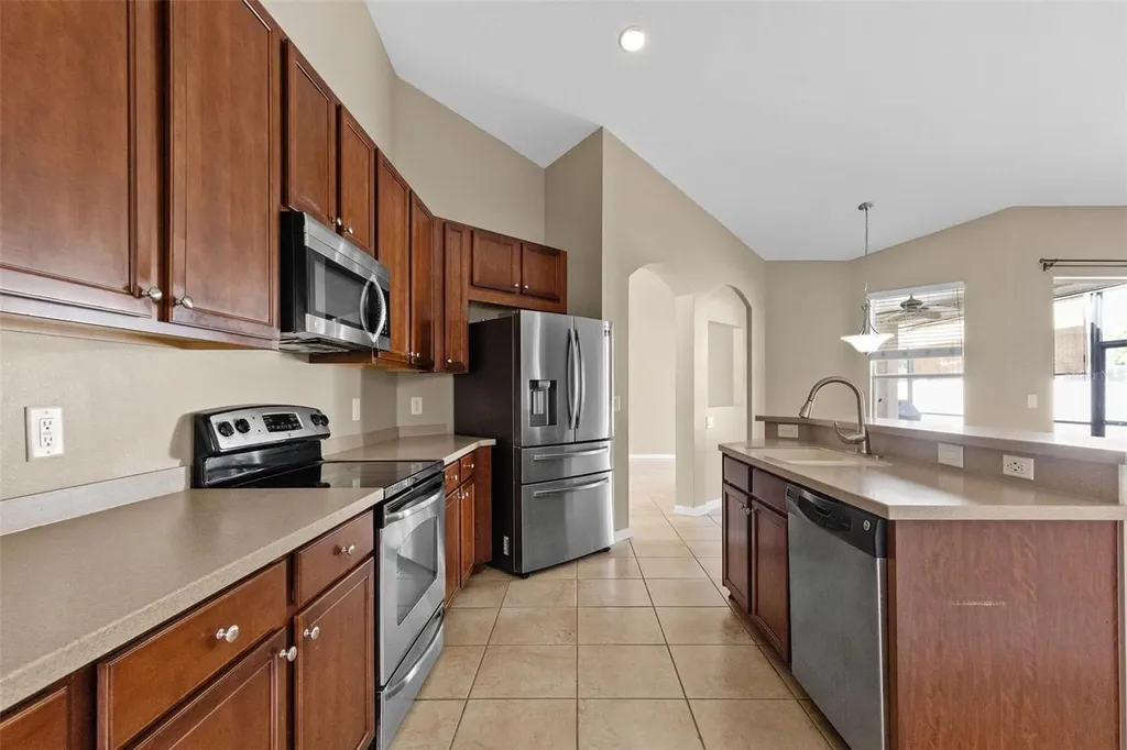 13655 Artesa Bell Drive Riverview FL 33579