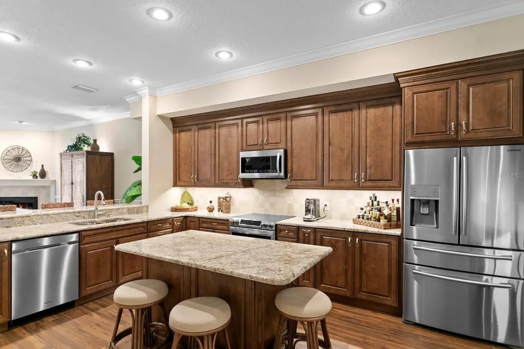 354 Larboard Way Clearwater Beach FL 33767