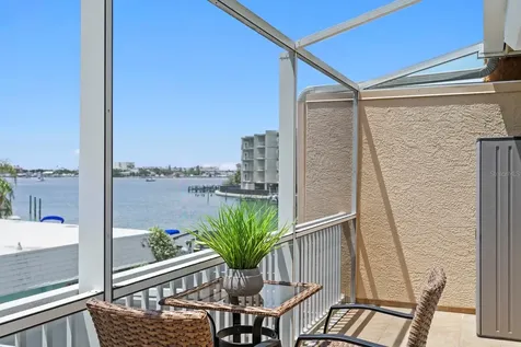 354 Larboard Way Clearwater Beach FL 33767
