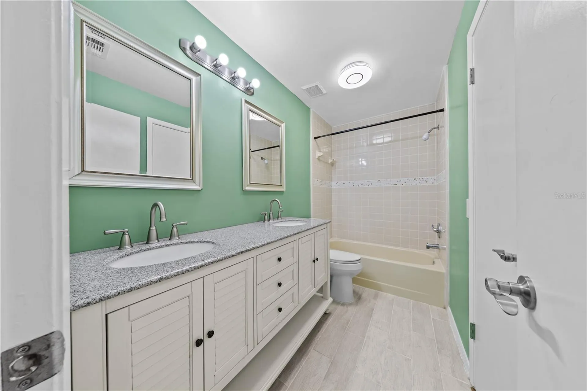 1049 Neely Street Oviedo FL 32765