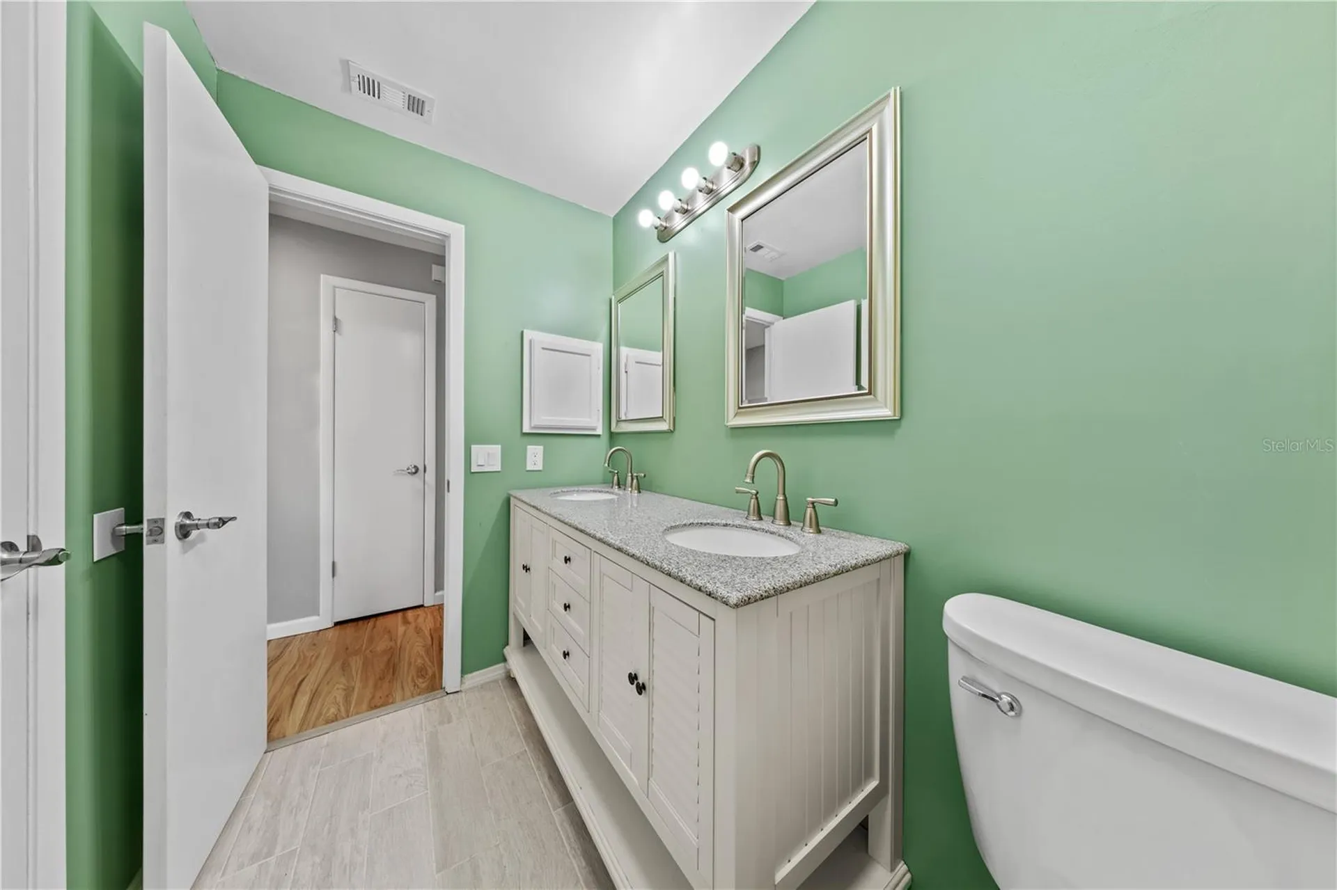 1049 Neely Street Oviedo FL 32765