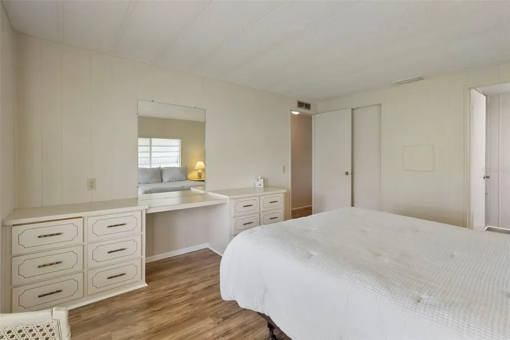 2100 Kings Highway Port Charlotte FL 33980