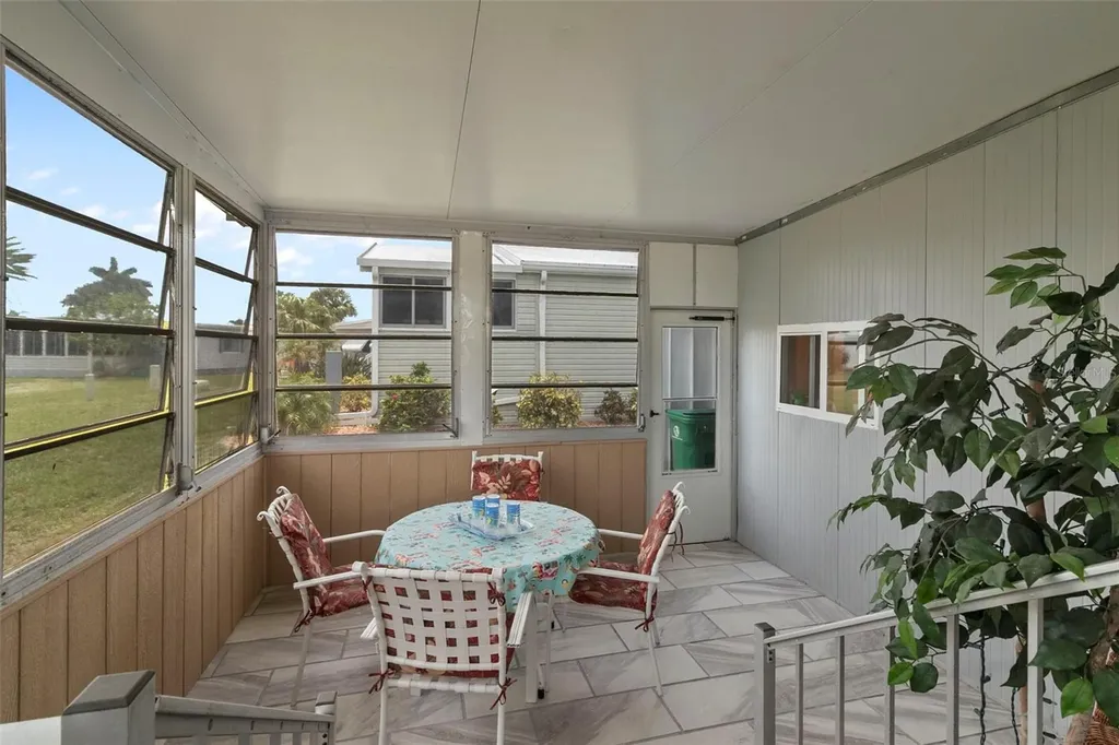 2100 Kings Highway Port Charlotte FL 33980