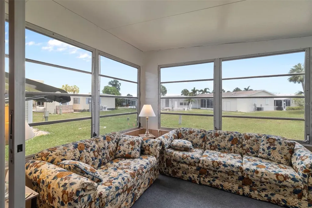 2100 Kings Highway Port Charlotte FL 33980