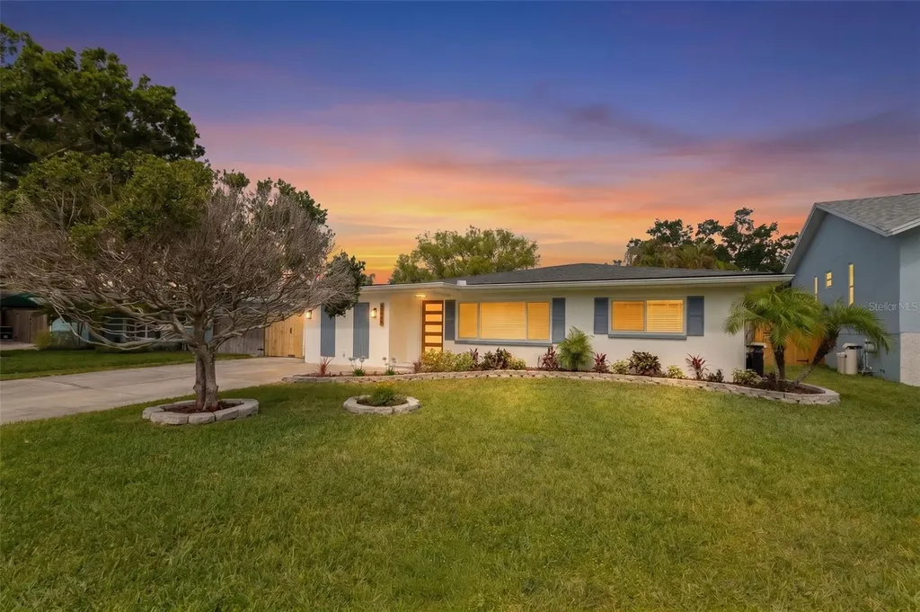 1824 Douglas Avenue Dunedin FL 34698