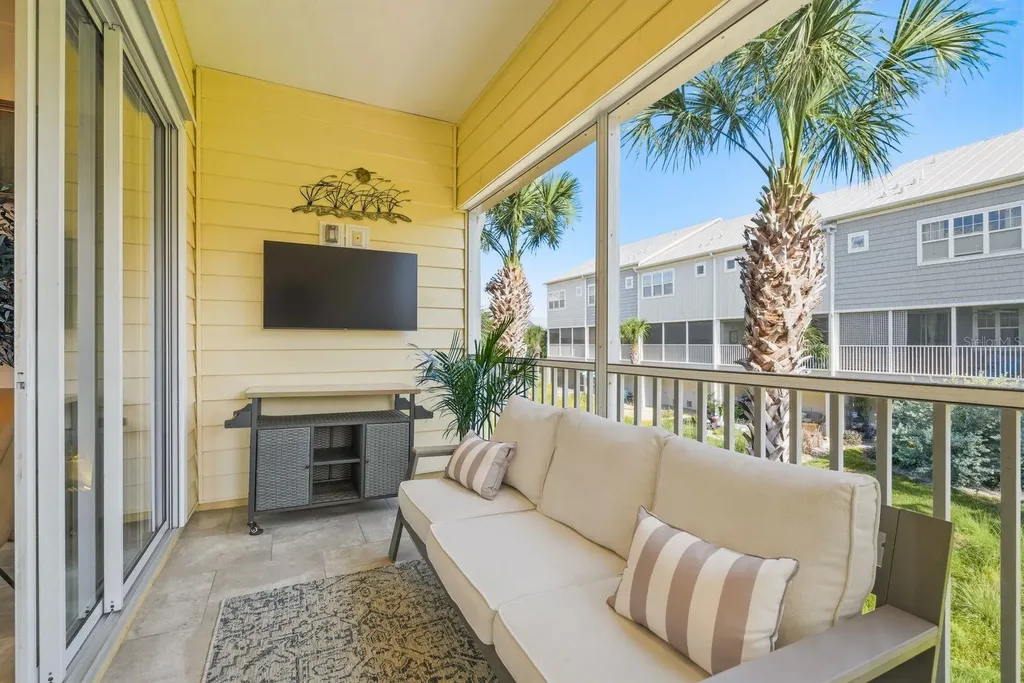 3201 Nautical Place S St Petersburg FL 33712