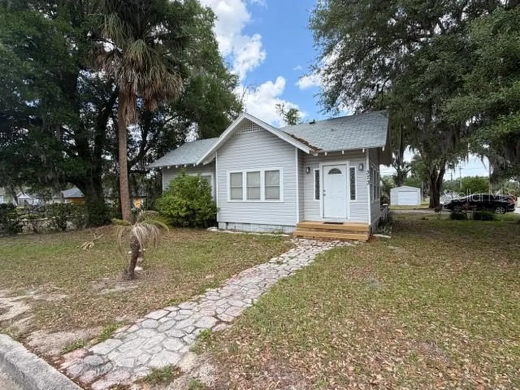 373 E Waldo Street Groveland FL 34736