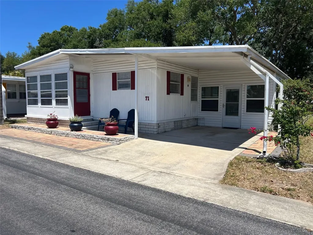 71 Royal Palm Circle Largo FL 33778