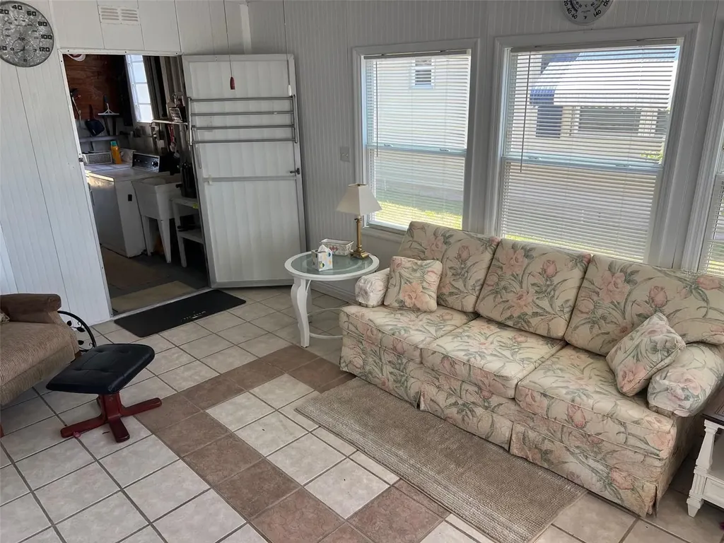 71 Royal Palm Circle Largo FL 33778
