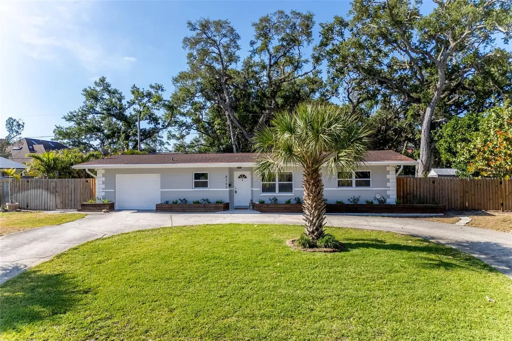 8242 31st Terrace N St Petersburg FL 33710