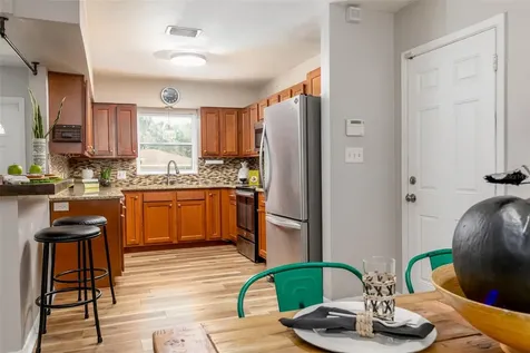 8242 31st Terrace N St Petersburg FL 33710