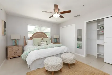 8242 31st Terrace N St Petersburg FL 33710