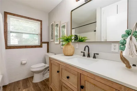 8242 31st Terrace N St Petersburg FL 33710