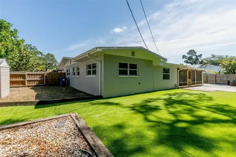 8242 31st Terrace N St Petersburg FL 33710